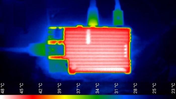 Рис. 2. Изображение работающего Raspberry Pi 4 на тепловизоре